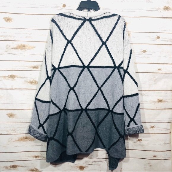 Joseph A Women’s long sleeve open cardigan sweater - Picture 4 of 6